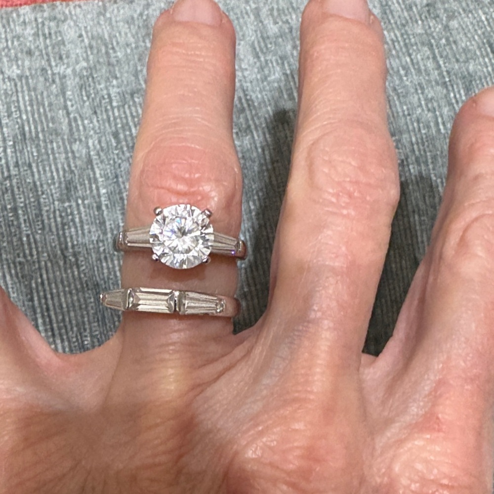 Elegant Silver Ring Set